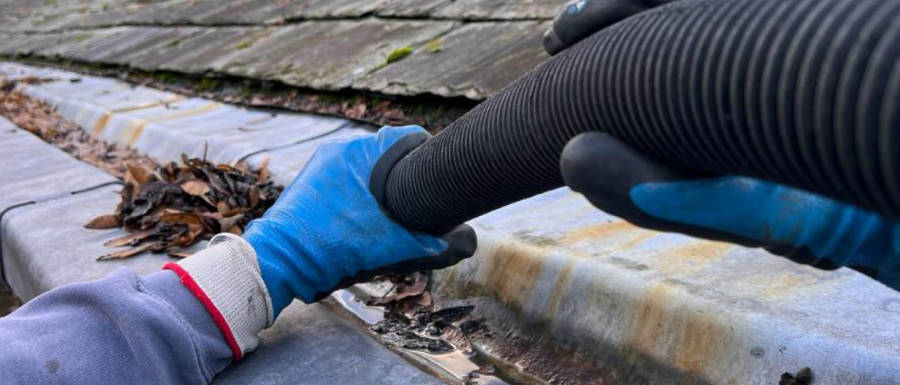 gutter cleaning repairs yorkshire